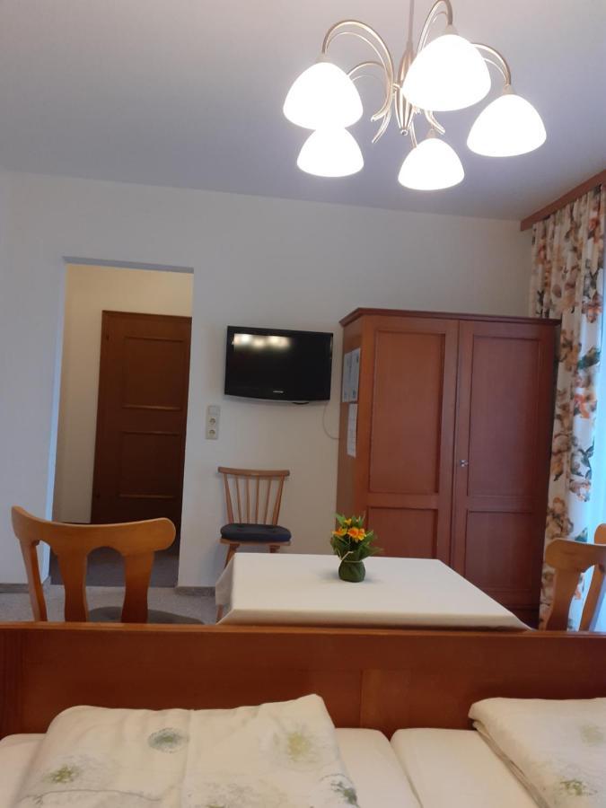 Bauernhof Grieslehen Bed and Breakfast Leogang Exteriör bild